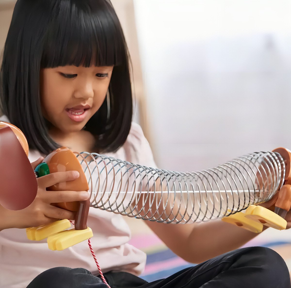 Disney Slinky Dog Talking Figura De Acción Toy Story - Image 4